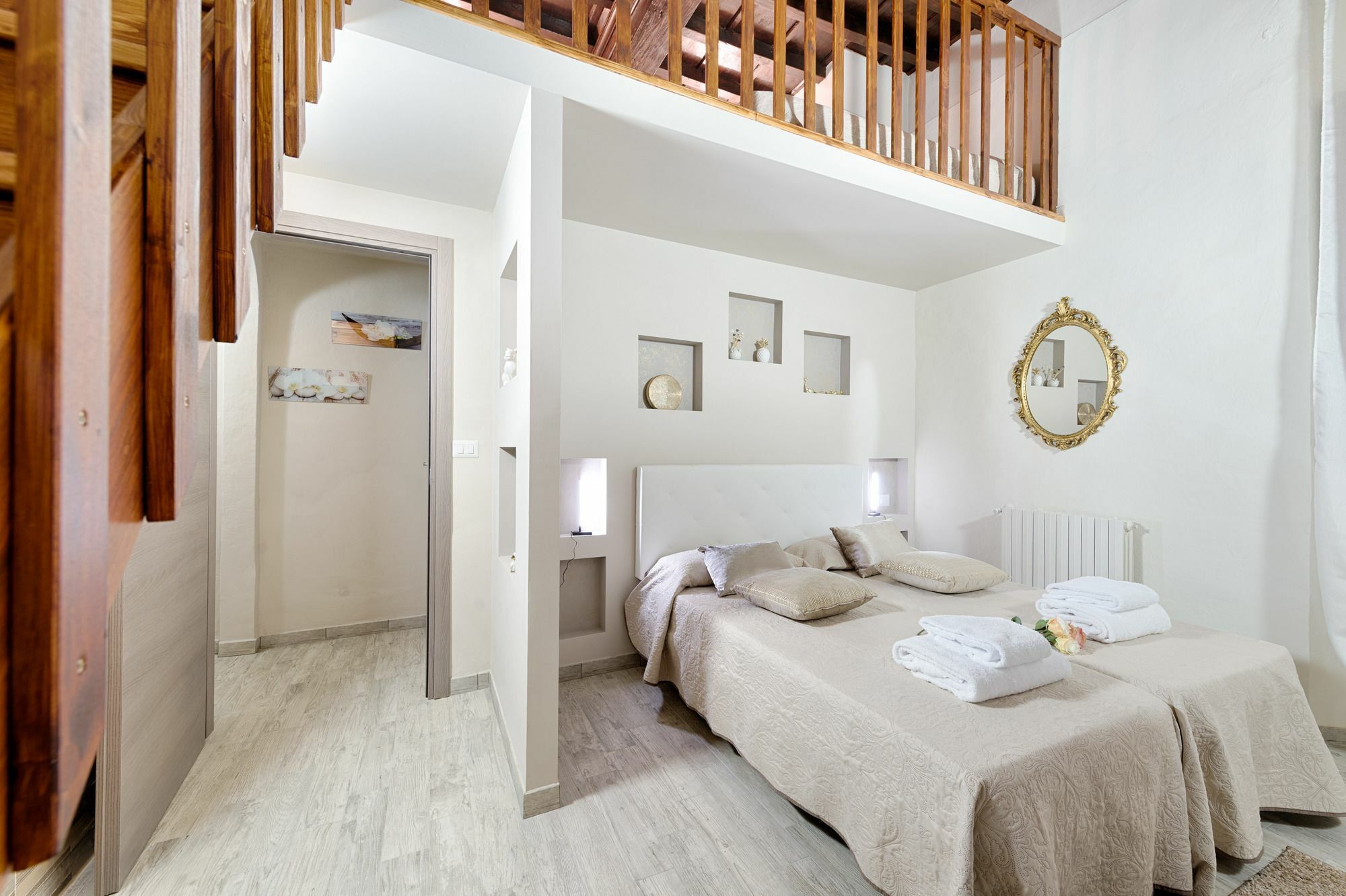 Santa Croce Cathedral By Mmega Apartment Флоренция Екстериор снимка